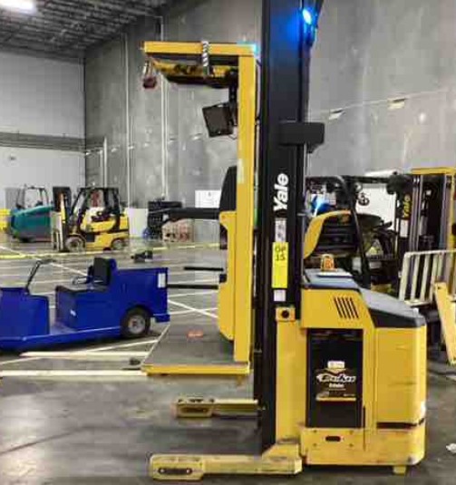 Yale OS030BF electric narrow aisle 3000lb stand up rider order picker warehouse forklift